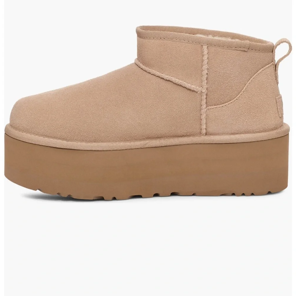 UGG women Ultra Mini Platform Size 9 gently used Color: Sand